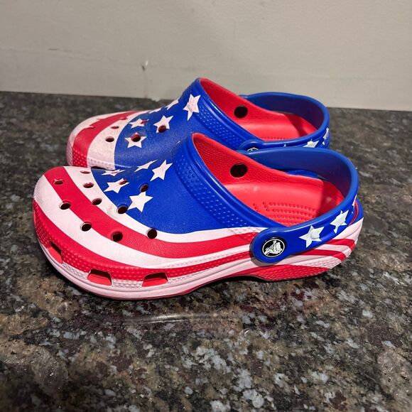 Crocs Classic American Flag USA Kids Youth/Junior Size 2 GUC Sandals - Picture 1 of 6